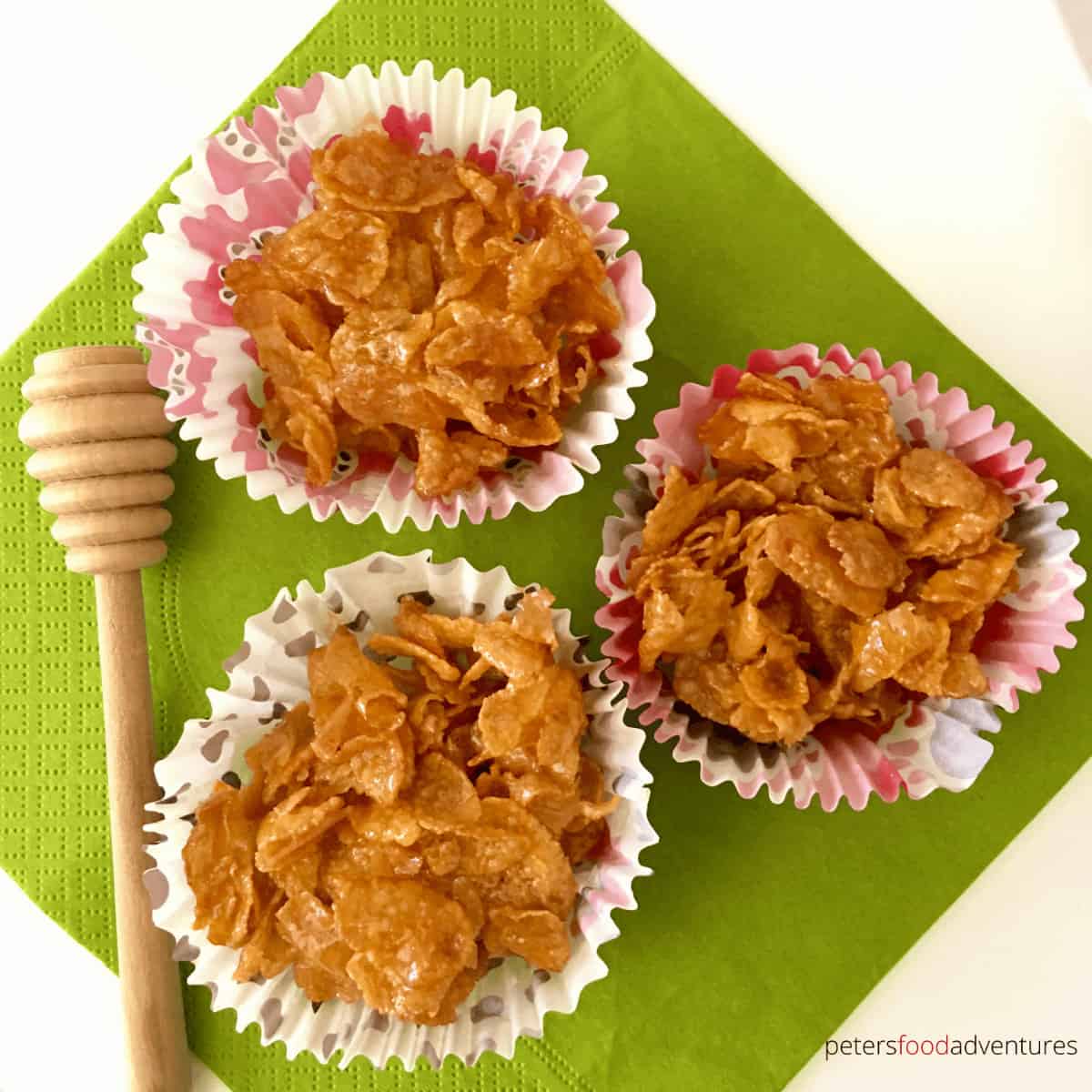 A classic Australian kids party treat made from Corn Flakes, so simple and easy to make, like Rice Krispies Squares! Australian Honey Joys Recipe or Cornflake Cupcakes