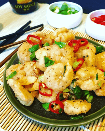 Chinese Salt and Pepper Shrimp is a quick, crunchy and delicious appetizer! An Asian style Popcorn Shrimp that's easy to eat, because there is no shell! Salt and Pepper Shrimp No Shell recipe.