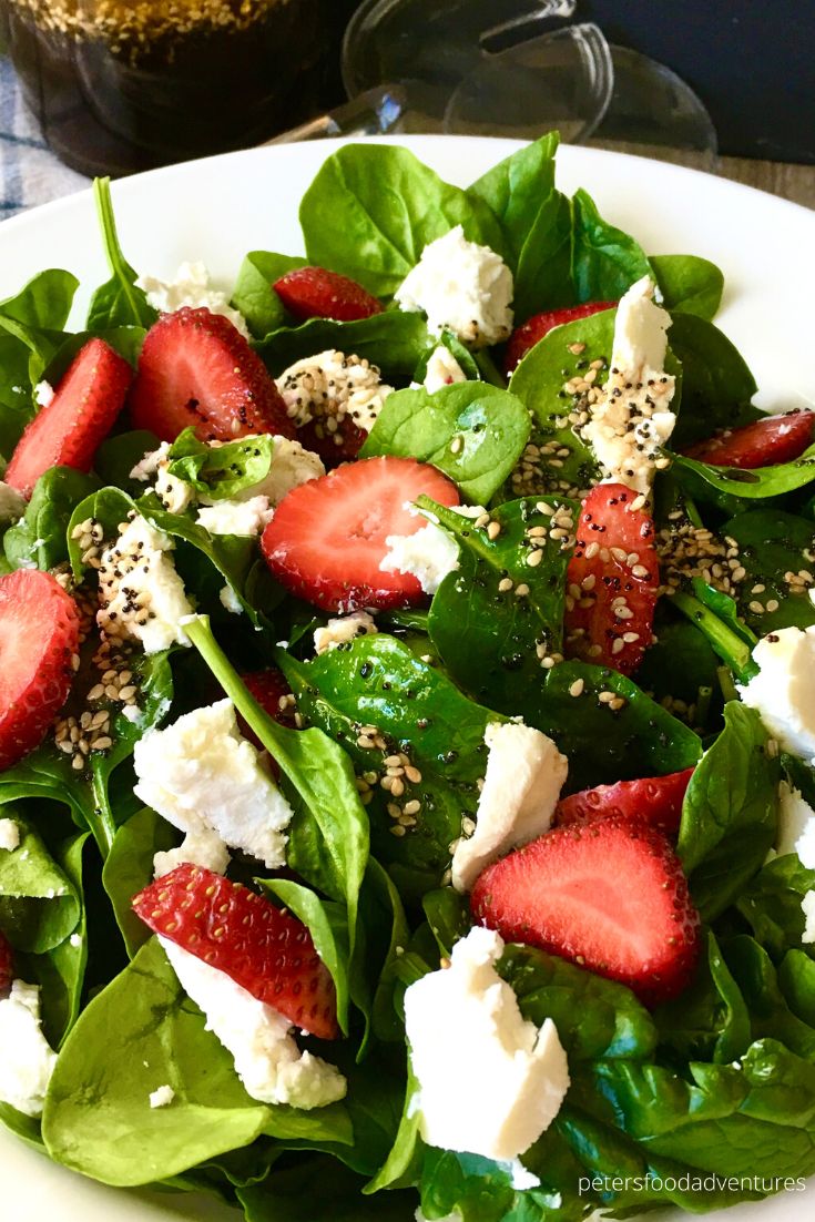 spinach salad with strawberries and goat cheese