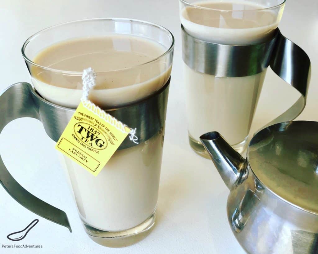 London Fog Tea Latte is so easy to make, creamy, smooth and delicious. Steeped Earl Grey Tea with steamed milk and vanilla, a modern twist on a classic.