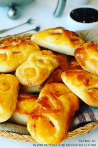 Sweet and delicious, Apricot Piroshki are a tasty yeast dough pastry made from dried apricots (or prunes). Similar to Apricot Kolaches. (Пирожки с абрикосами)
