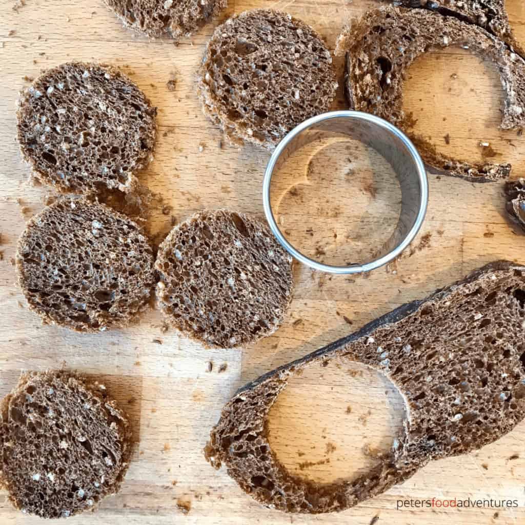 cutting rye bread rounds