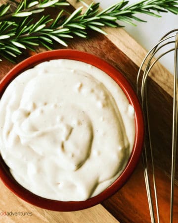 This easy to make Creamy Horseradish Sauce recipe is the perfect accompaniment to Prime Rib Roast, steaks or even a roast beef sandwich. You're gonna love this creamy and zesty condiment.
