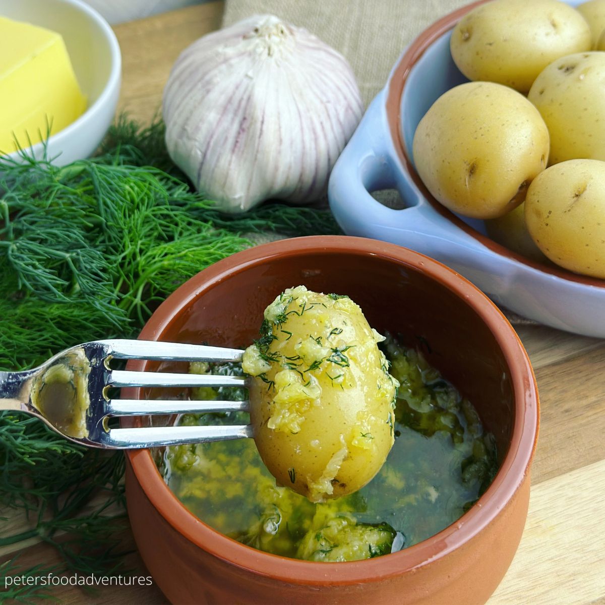 garlic butter potatoes dipping